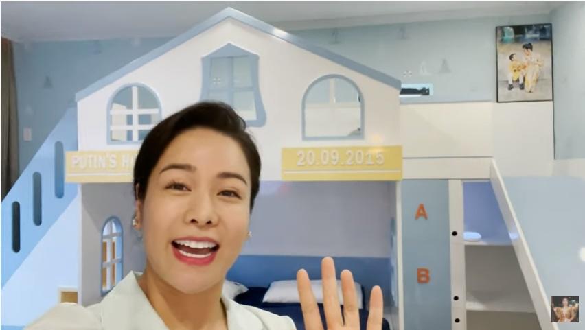 Nhật Kim Anh khóc mừng sinh nhật con, nhắc đến chồng cũ-1