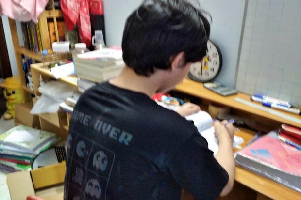 Con đỗ trường Y, mẹ vay tiền công ty nhập học nhưng bị từ chối-1