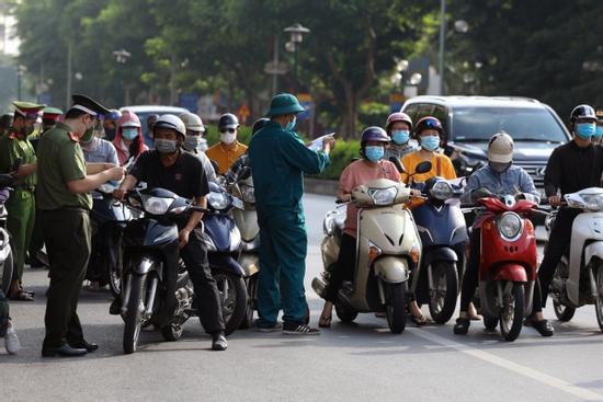 Hà Nội không áp dụng giấy đi đường sau 6h ngày 21/9