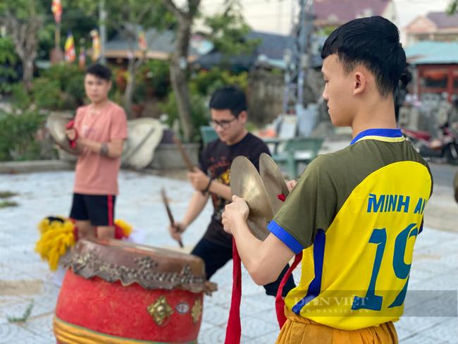 Hội An: Trung thu phố cổ đìu hiu, vắng bóng nghệ nhân múa lân-2