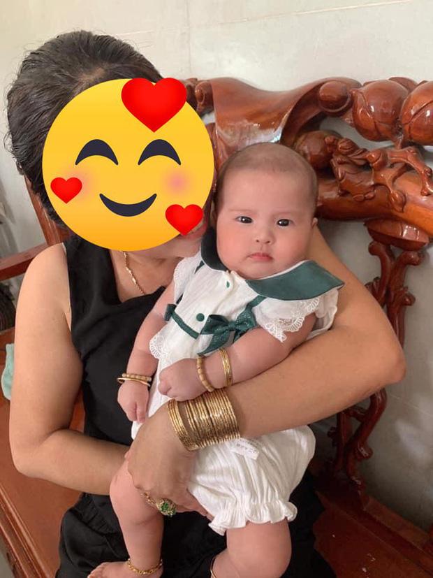 Thêm ảnh trực diện con gái Jack, chuẩn khuôn bố in ra-8