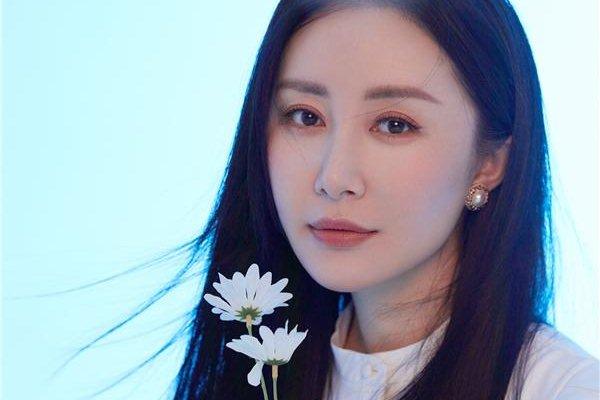 11 sao Hoa ngữ đóng nhiều vai một phim-12