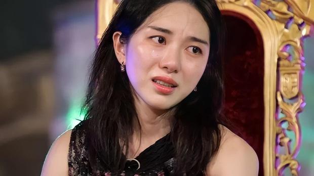 Mina và Hwayoung: Trà xanh - rắn độc hủy hoại tương lai nhóm-11