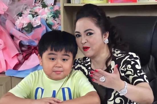 Bà Phương Hằng tuyên bố chuyện vui liên quan tỷ phú 9 tuổi