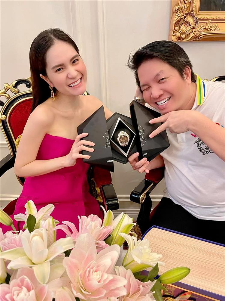 Đoàn Di Băng tặng quà khủng ông xã nhân dịp Trung Thu-2