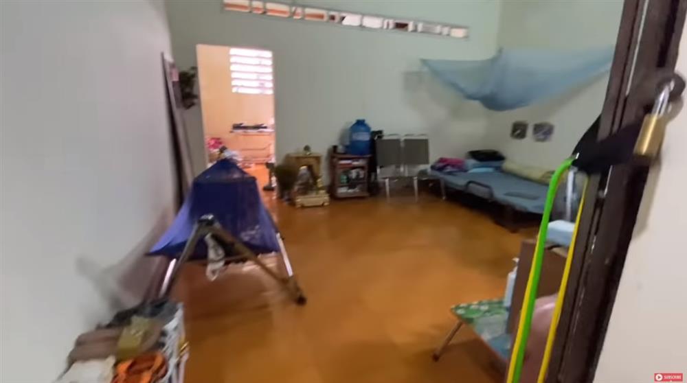 Cận cảnh phòng trọ của anh chăn bò Soytiet và bạn gái-2