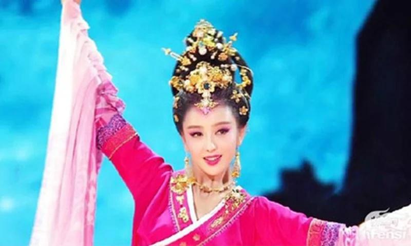 Vì sao Tào Tháo mê Điêu Thuyền như điếu đổ mà không dám chiếm đoạt?-1