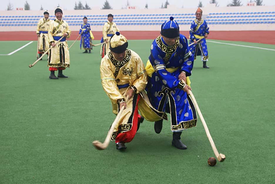 Lạ lùng bộ tộc Daur bói gan gà để chọn ngày cưới-6