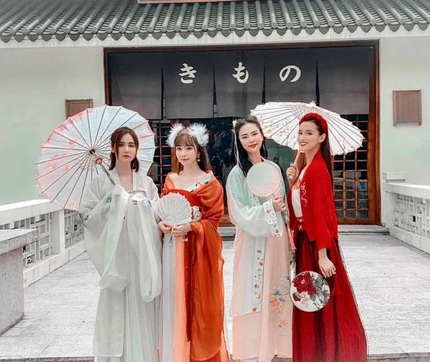 Quỳnh Nga hóa chị Hằng khoe bưởi, tránh sống ảo với Việt Anh-1