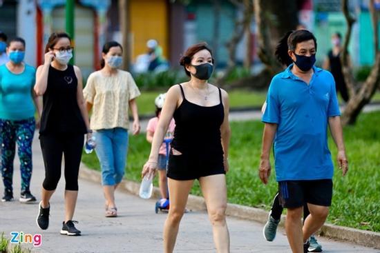 Quận 7 thí điểm cho người dân tập thể dục ngoài trời
