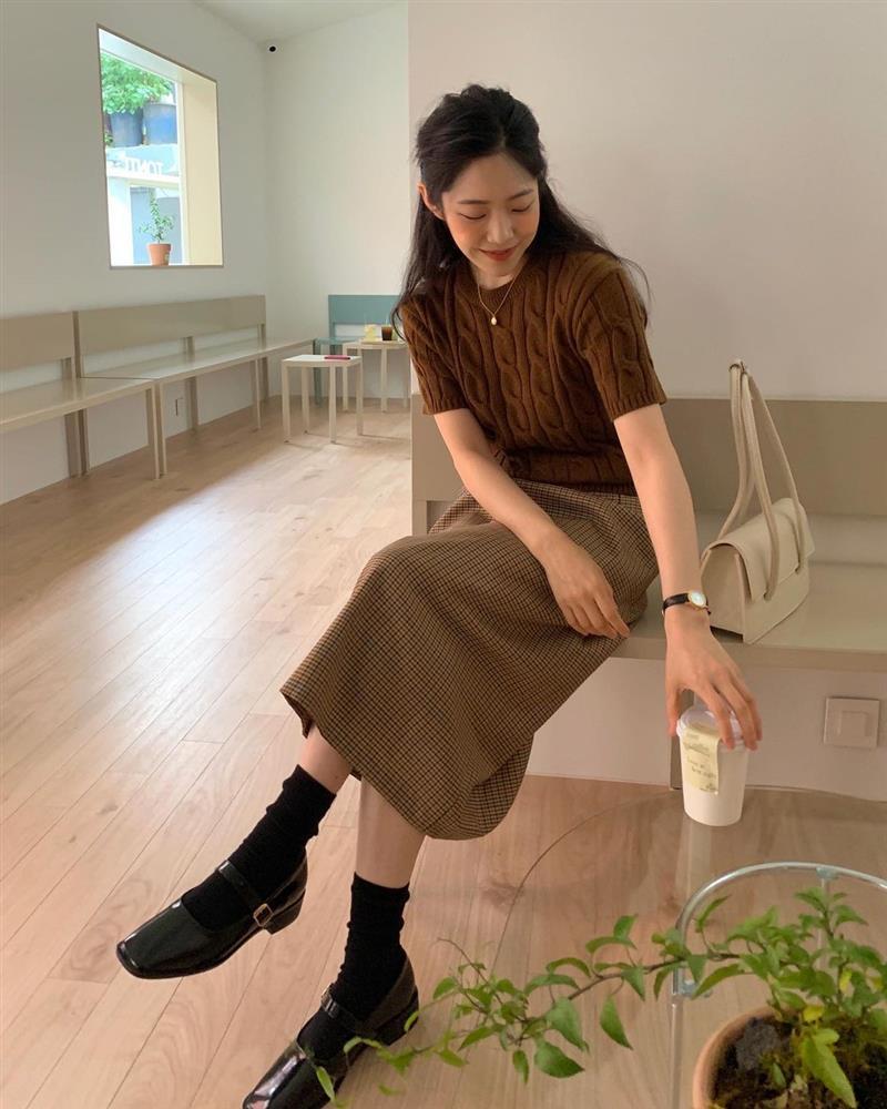 5 gam màu hot trend mùa thu, nàng sang chảnh như mặc đồ hiệu-6