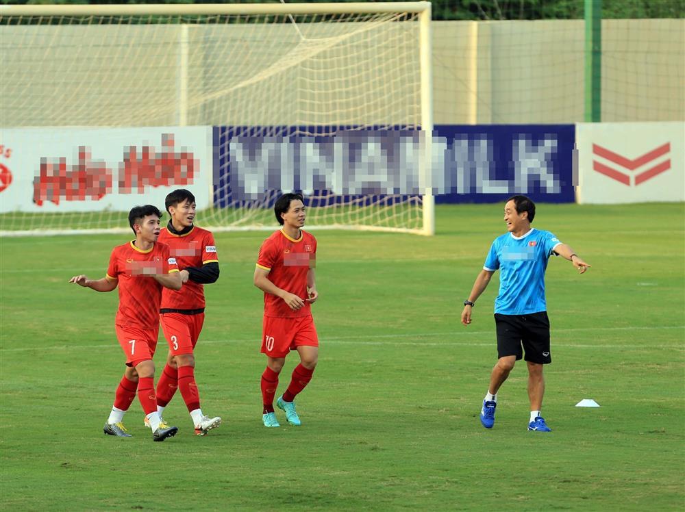 Động thái Viên Minh sau 1 tháng sinh con cho Công Phượng-5