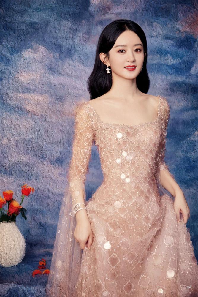 Triệu Lệ Dĩnh bị hạn chế thời lượng lên sóng vì bê bối?-1