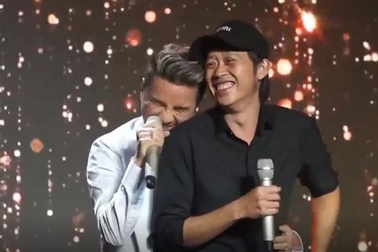 Màn song ca Đàm Vĩnh Hưng và Hoài Linh bị tấn công 'ngôn từ' gắt