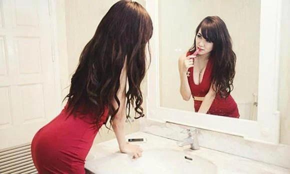 Phụ nữ có vòng 3 sống trong nhung lụa, lấy chồng giàu sang-2