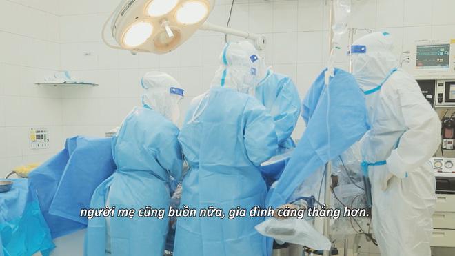 Nước mắt trào dâng Ngày Con Chào Đời khi bước qua Ranh Giới-3