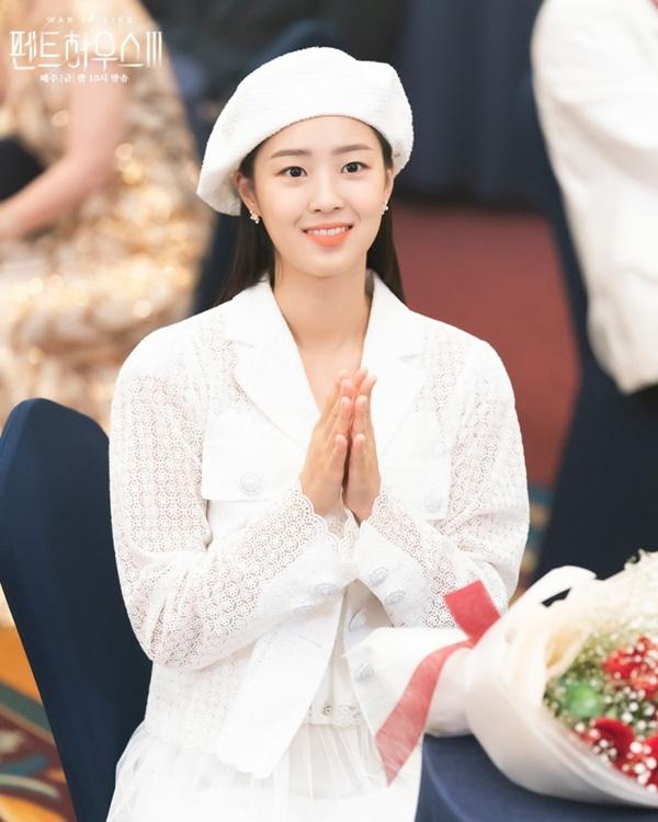 Penthouse: Eunbyul muốn giật bồ, còn Choi Ye Bin lại đẩy thuyền!-1