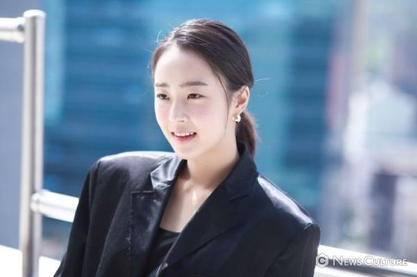 Penthouse: Eunbyul muốn giật bồ, còn Choi Ye Bin lại đẩy thuyền!-5