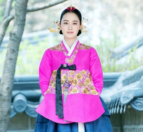 Penthouse: Eunbyul muốn giật bồ, còn Choi Ye Bin lại đẩy thuyền!-9