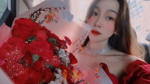 Cặp đôi gái xinh cưa đổ cô giáo kể chuyện yêu xa mùa giãn cách-4