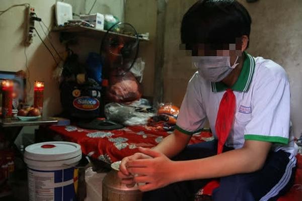 Xúc động bệnh nhân COVID-19 xin ở lại bệnh viện: Tôi chỉ về nếu đi cùng bố-4