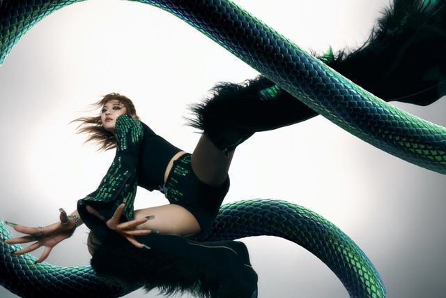 Tân binh khủng long aespa khác biệt trong teaser mini album đầu tay-7