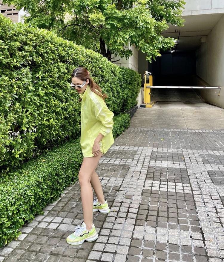 Mẹ 3 con Chompoo Araya xứng danh mỹ nhân đẹp nhất Thái Lan-3