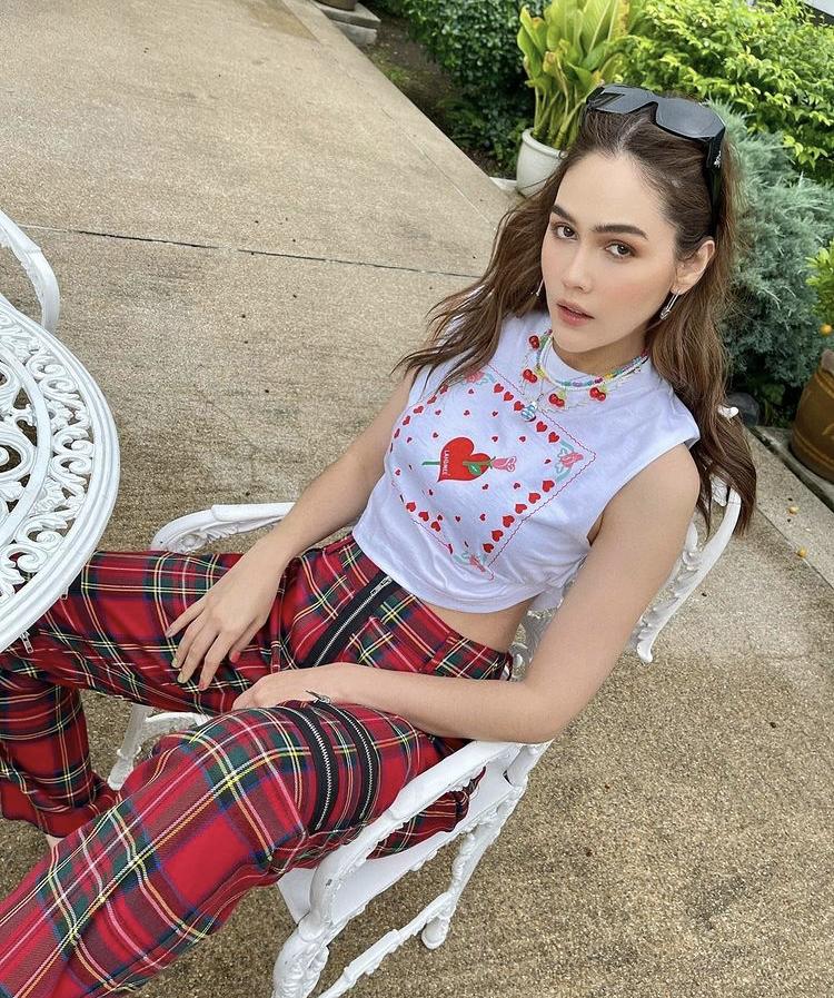 Mẹ 3 con Chompoo Araya xứng danh mỹ nhân đẹp nhất Thái Lan-5