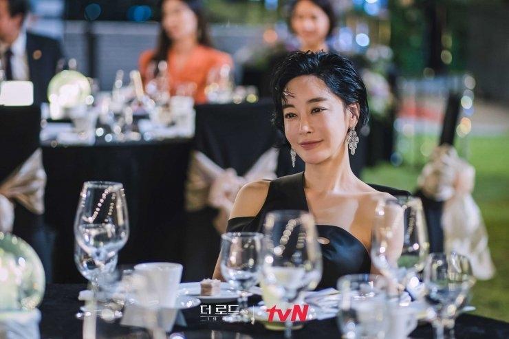 Bội thực phim tranh đấu thượng lưu nhưng khán giả vẫn u mê không lối thoát-11