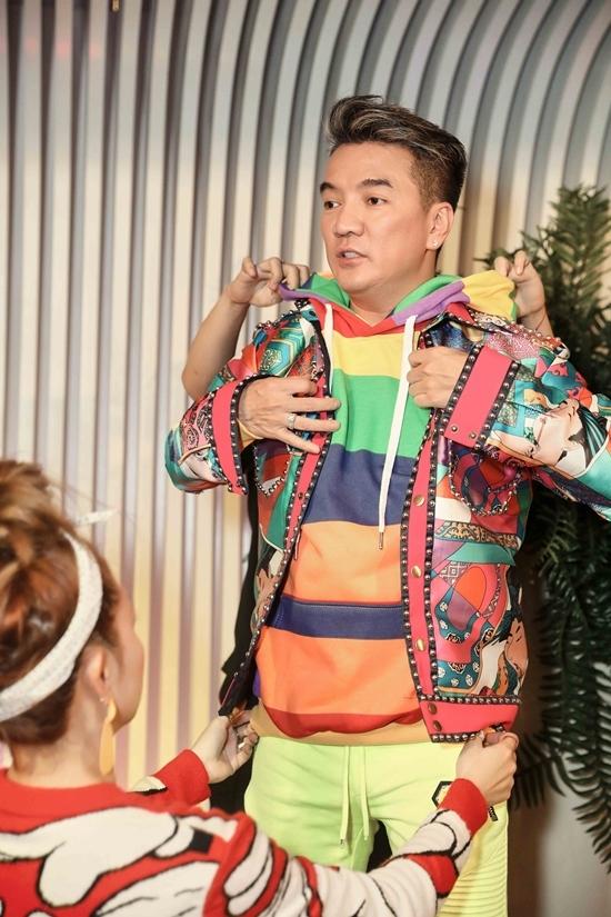 Đàm Vĩnh Hưng mặc style Fuho hát trong tiệc bà Phương Hằng-8