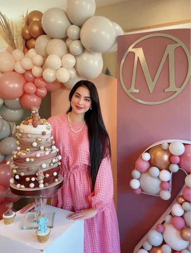 Khoe ảnh bên cậu cả, Phạm Hương gây chú ý nhờ báu vật mẹ 2 con-7