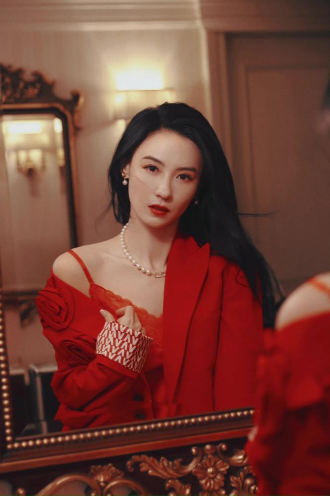 Trương Bá Chi đẹp ngỡ ngàng tuổi 41, Tạ Đình Phong có tiếc?-5