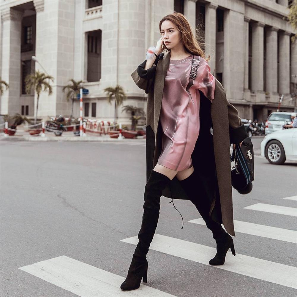 5 công thức mix đồ với boots cao quá gối giúp nàng sành điệu ngày thu-6