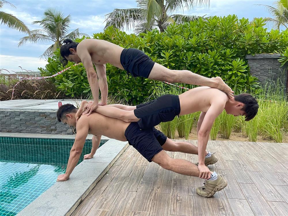 Đại hội body Running Man: Trường Giang, Jack bay màu khó hiểu-2