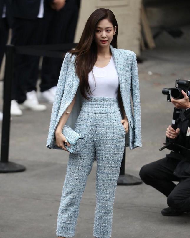 Loạt outfit BLACKPINK tham dự Fashion Week: Ai đỉnh nhất?-10
