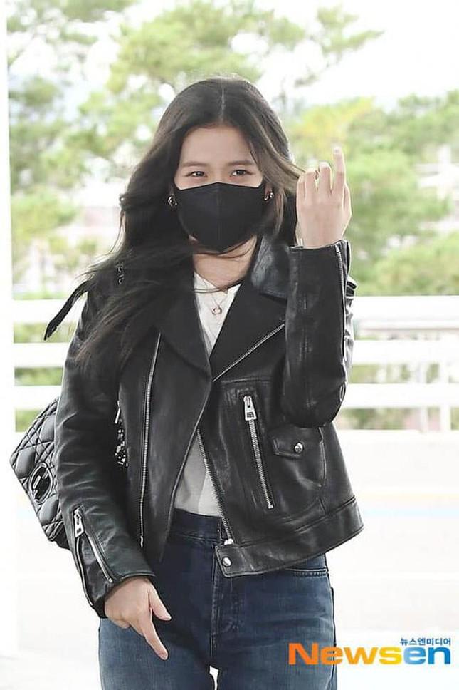 Loạt outfit BLACKPINK tham dự Fashion Week: Ai đỉnh nhất?-4