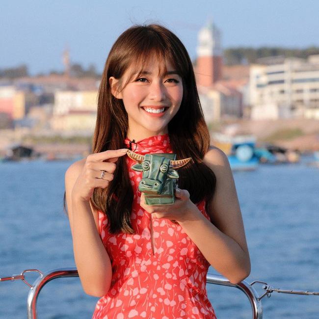 Nữ chính 11 Tháng 5 Ngày Khả Ngân: Học vấn í ẹ, nghi yêu đồng giới-2