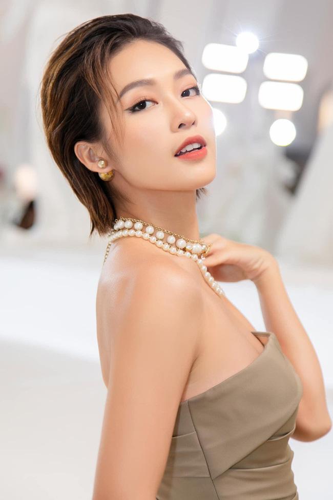 Nữ chính 11 Tháng 5 Ngày Khả Ngân: Học vấn í ẹ, nghi yêu đồng giới-5