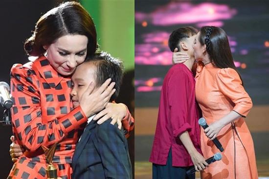 Loạt khoảnh khắc như ruột thịt của Phi Nhung - Hồ Văn Cường