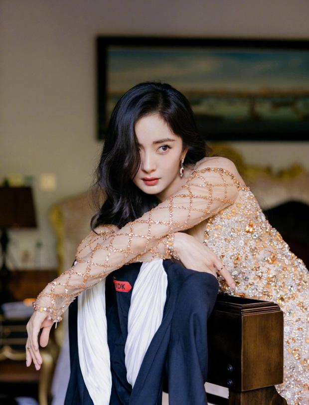 Chung sân khấu tình mới Dương Mịch, Lưu Khải Uy ăn nói lắp bắp-2