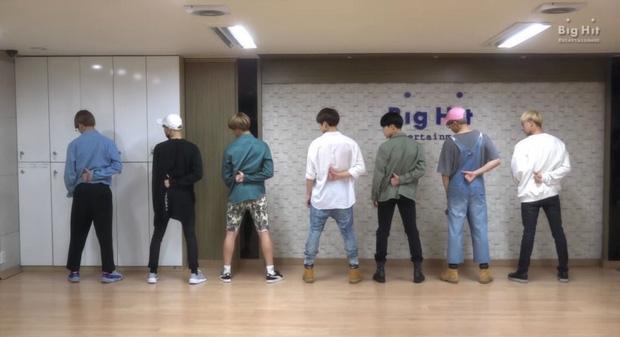 BTS đi từ đáy lên đỉnh cao, nhìn phòng tập ẩm mốc ngập nước ngày xưa là biết-4