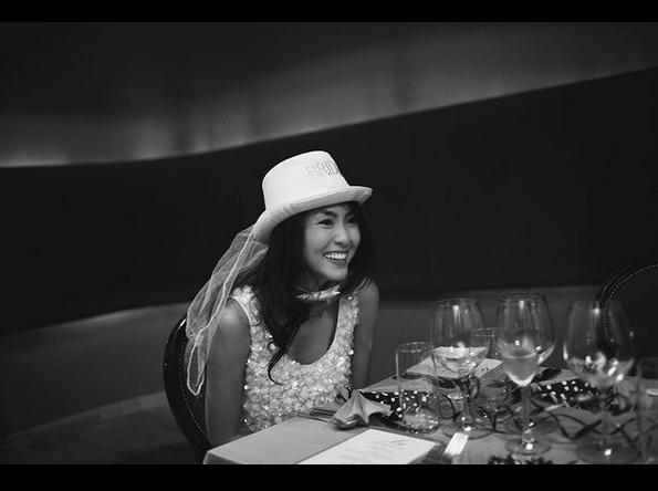 Hà Tăng gây sốt với ảnh cưới 9 năm trước, visual đúng đỉnh!-2