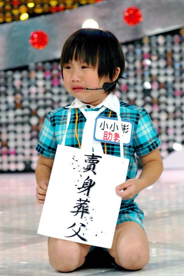 Thần đồng bị bố mẹ coi như máy in tiền khổ sở vì bệnh tật đày đọa-4