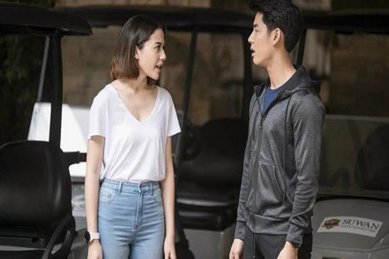 Biểu hiện lạ từ chó cưng giúp vợ phát hiện chồng có nhân tình