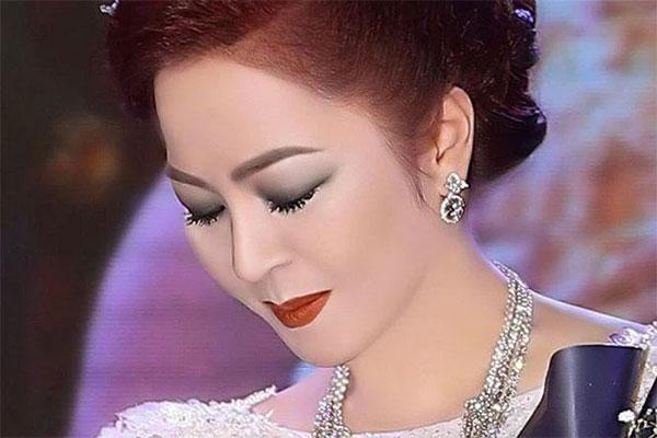 Bà Phương Hằng show mặt mộc, tự nhận 50 tuổi có làn da em bé-6