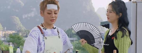 Triệu Lệ Dĩnh trả lời xót xa khi bị hỏi còn nhớ Phùng Thiệu Phong!-1