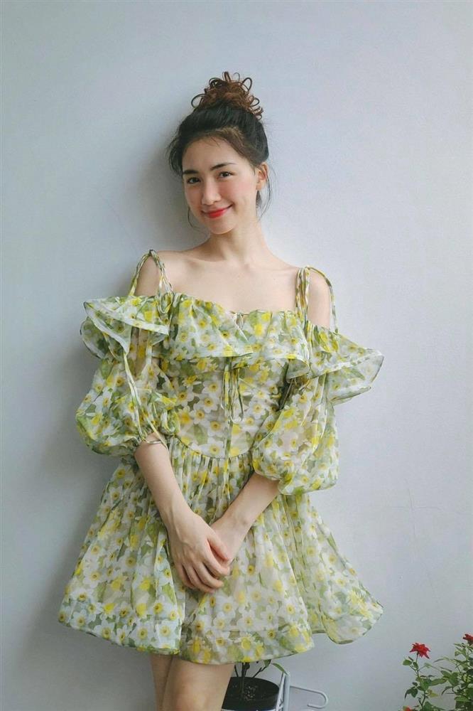 Ngoài bụng nát tươm, Hòa Minzy còn tự bóc thêm tay gân guốc sau sinh-5