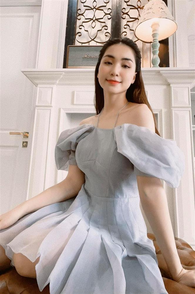 Hòa Minzy công khai bụng nát tươm sau 2 năm sinh nở-10