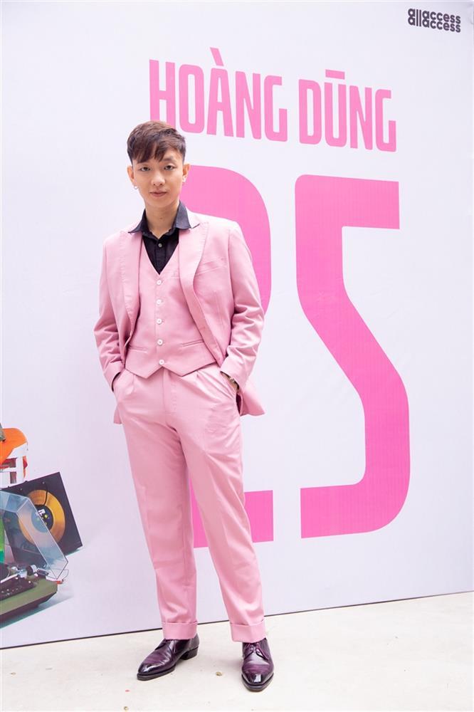 Hoàng Dũng: Từ béo 90kg xuống thư sinh ẻo lả rồi chuyển hệ đô con-3