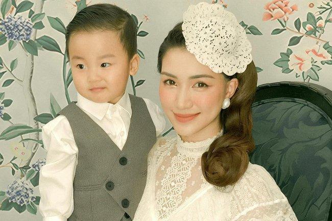 Không chỉ rạn chi chít bụng, Hòa Minzy còn rụng hết tóc-9